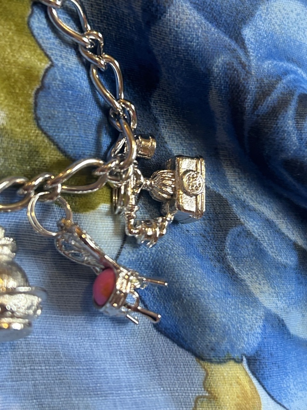 Avon Vintage Silver Tone Charm Bracelet Owl Boot Phone Chair Pitcher - Picture 3 of 5